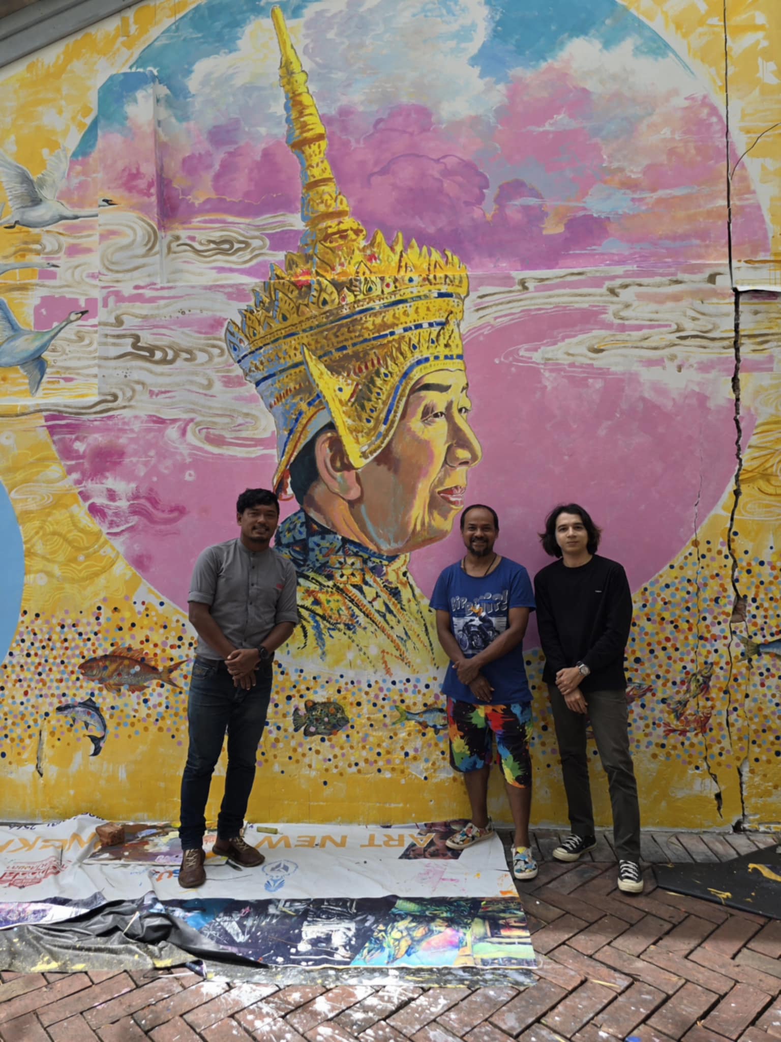 อาจเป็นรูปภาพของ 3 คน และ ข้อความ