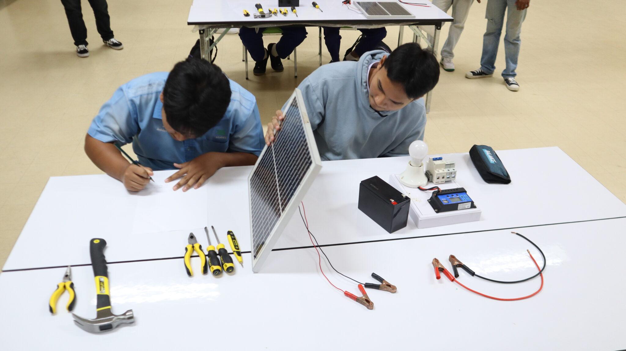 A few men working on a project

AI-generated content may be incorrect.