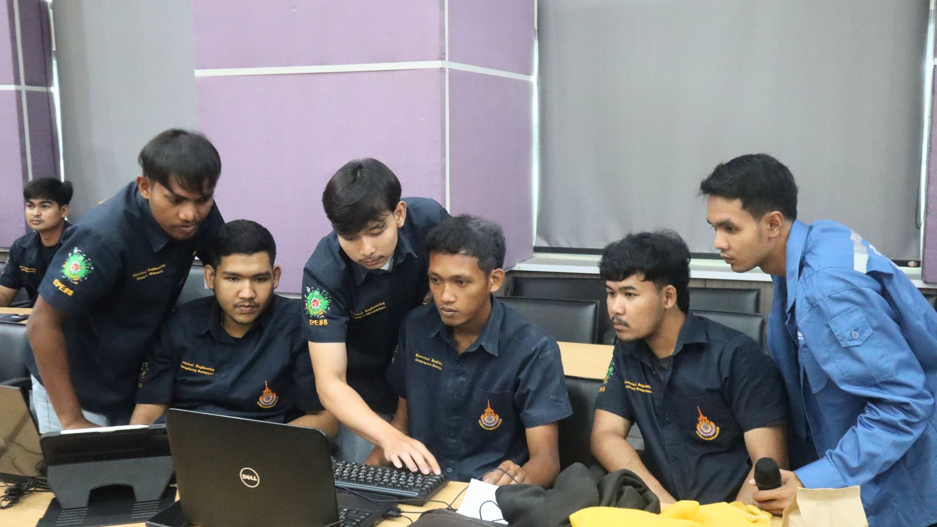 A group of men in uniform looking at a computer

AI-generated content may be incorrect.