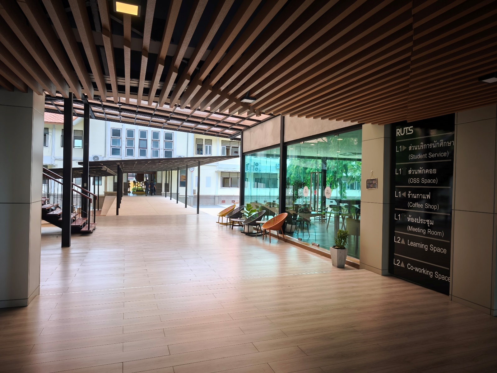 A long shot of a building
AI-generated content may be incorrect.