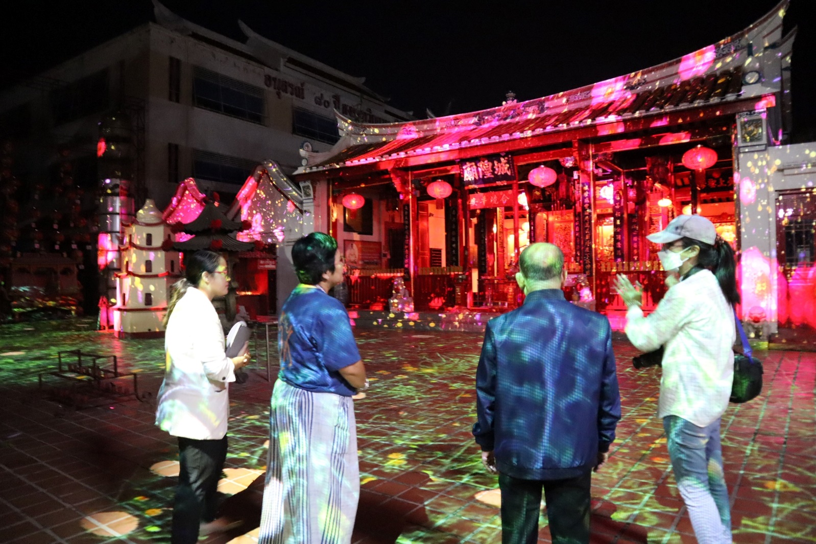 No photo description available.