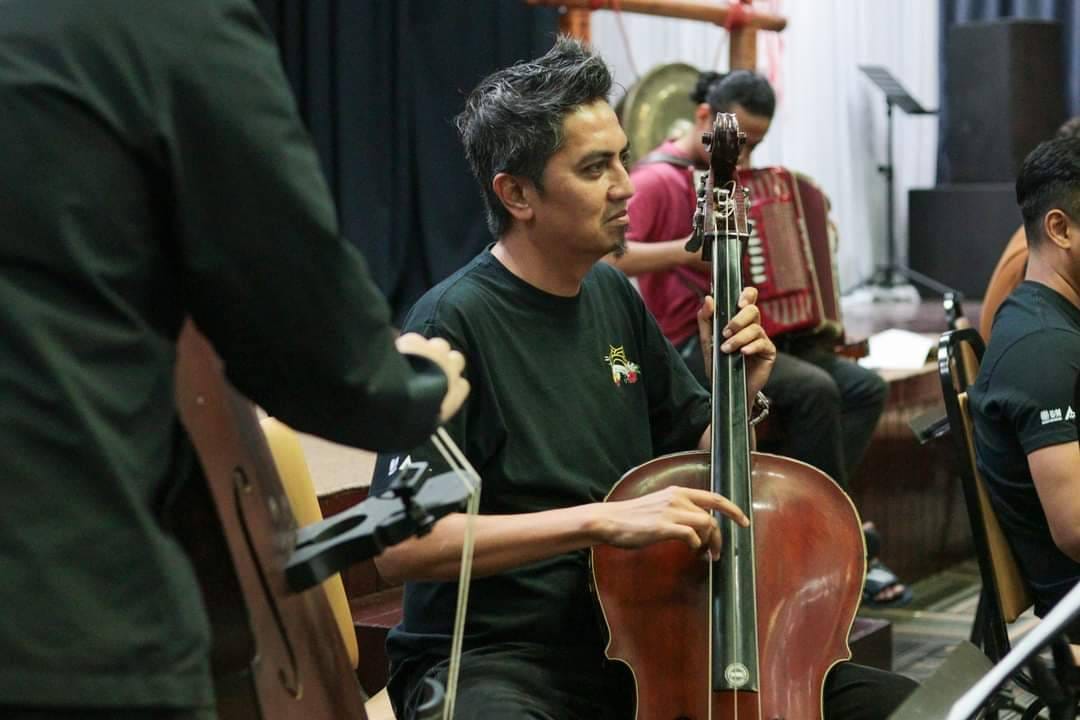 No photo description available.