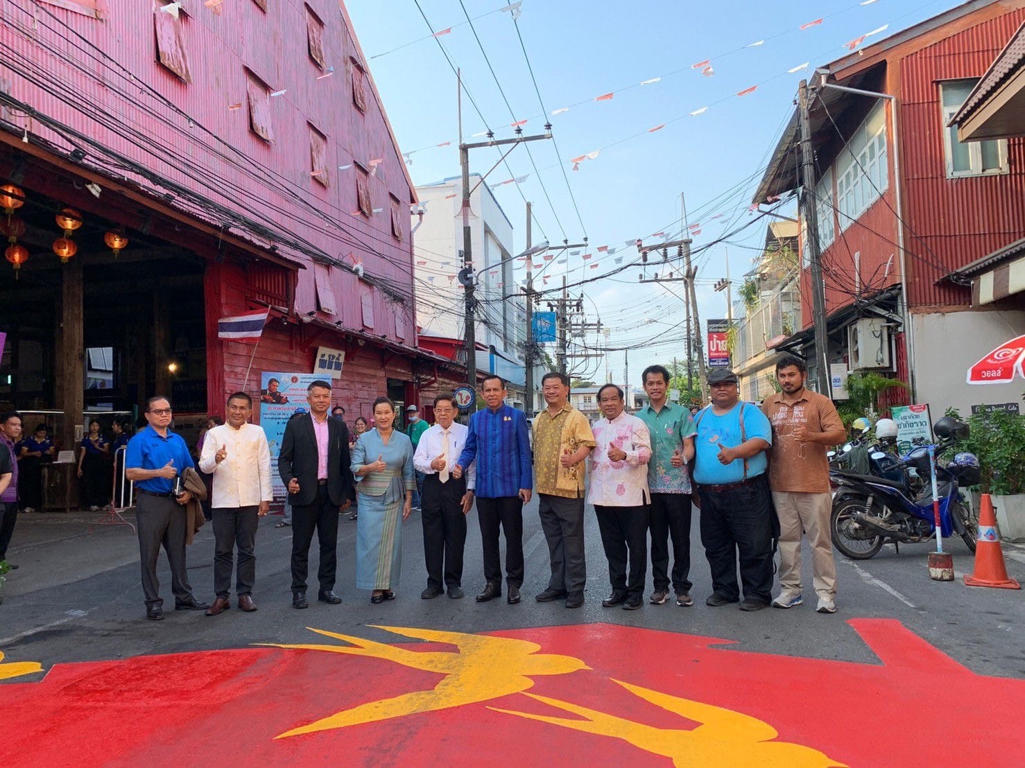 No photo description available.