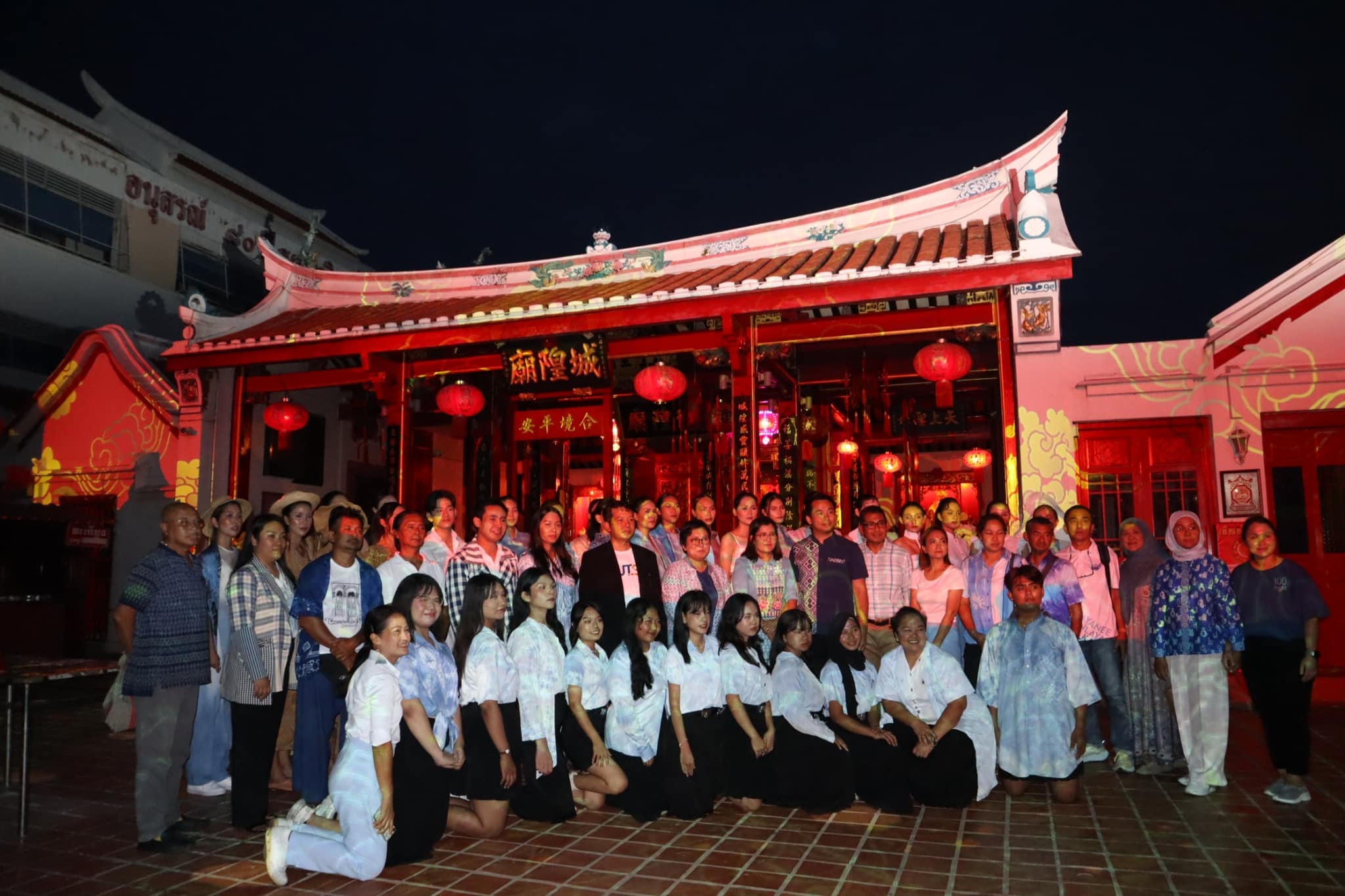 No photo description available.