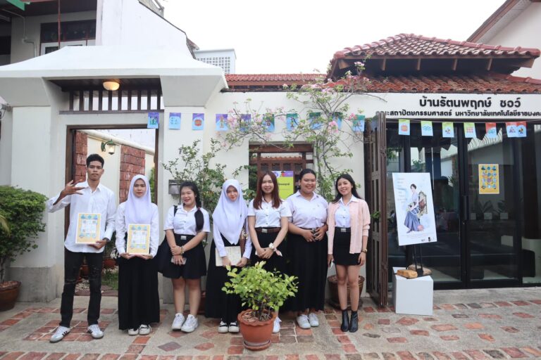 No photo description available.