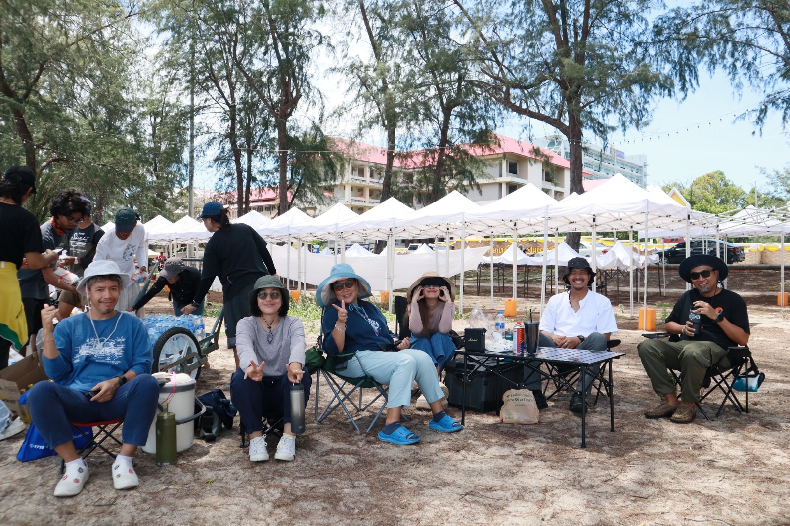 No photo description available.