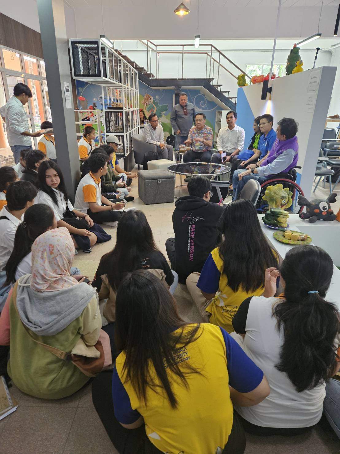 No photo description available.