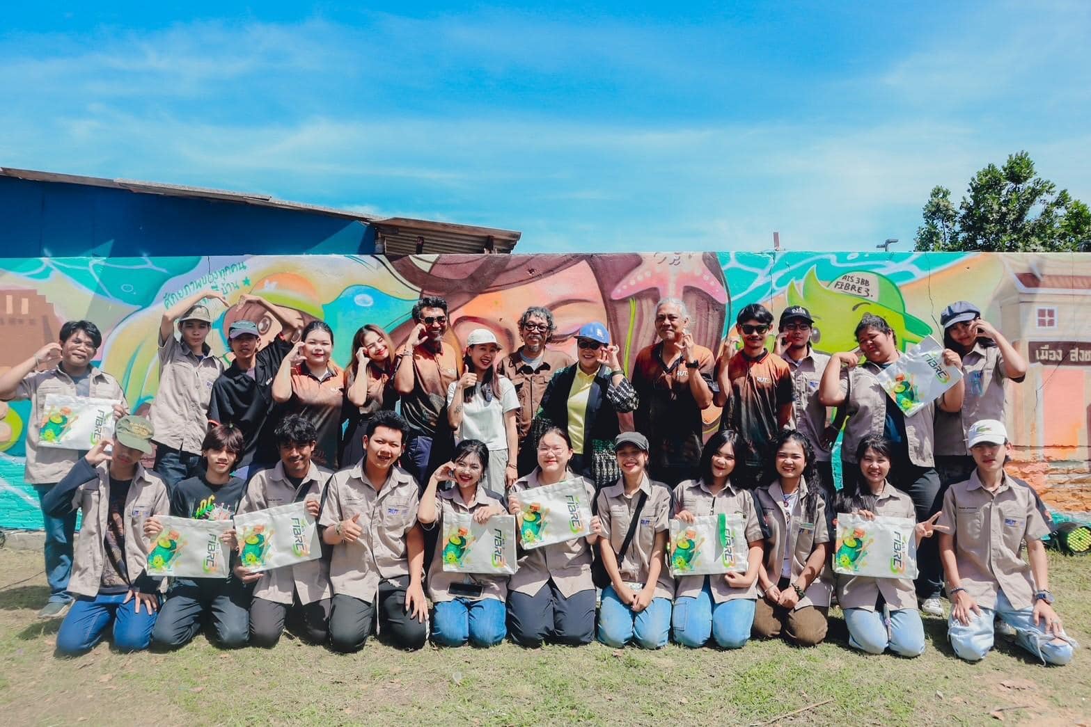 No photo description available.