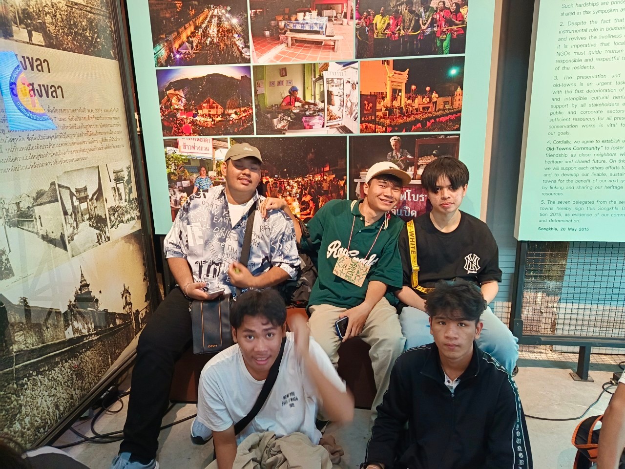 No photo description available.