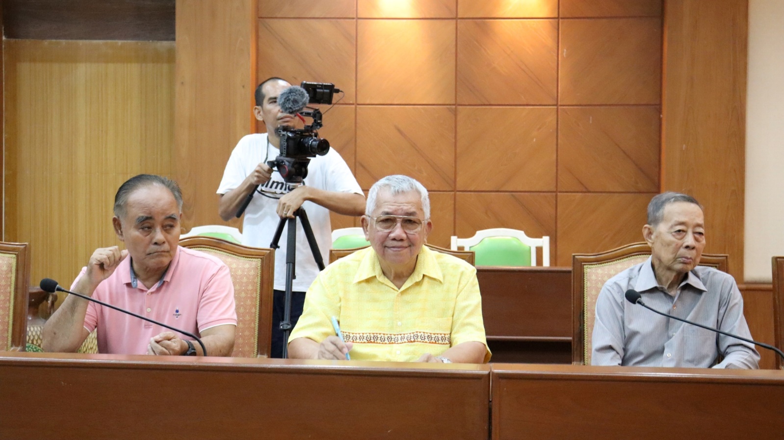 No photo description available.