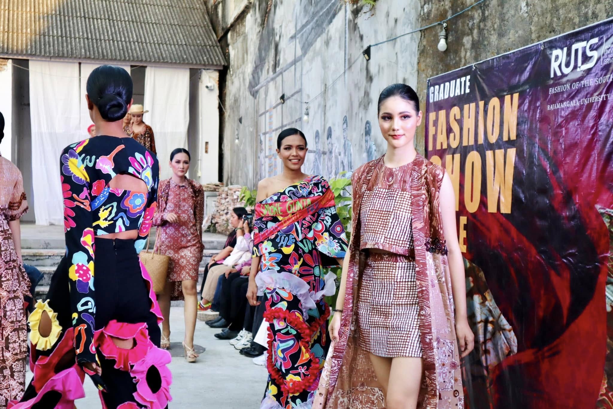 No photo description available.