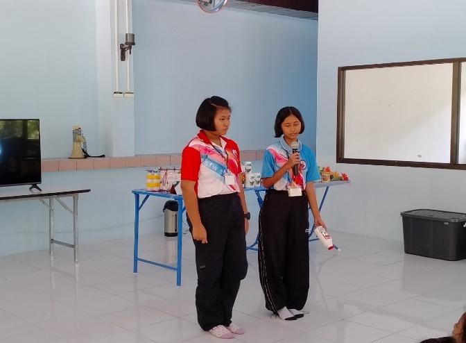 รูปภาพประกอบด้วย เสื้อผ้า, ผนัง, คน, ในร่ม

เนื้อหาที่สร้างโดย AI อาจไม่ถูกต้อง