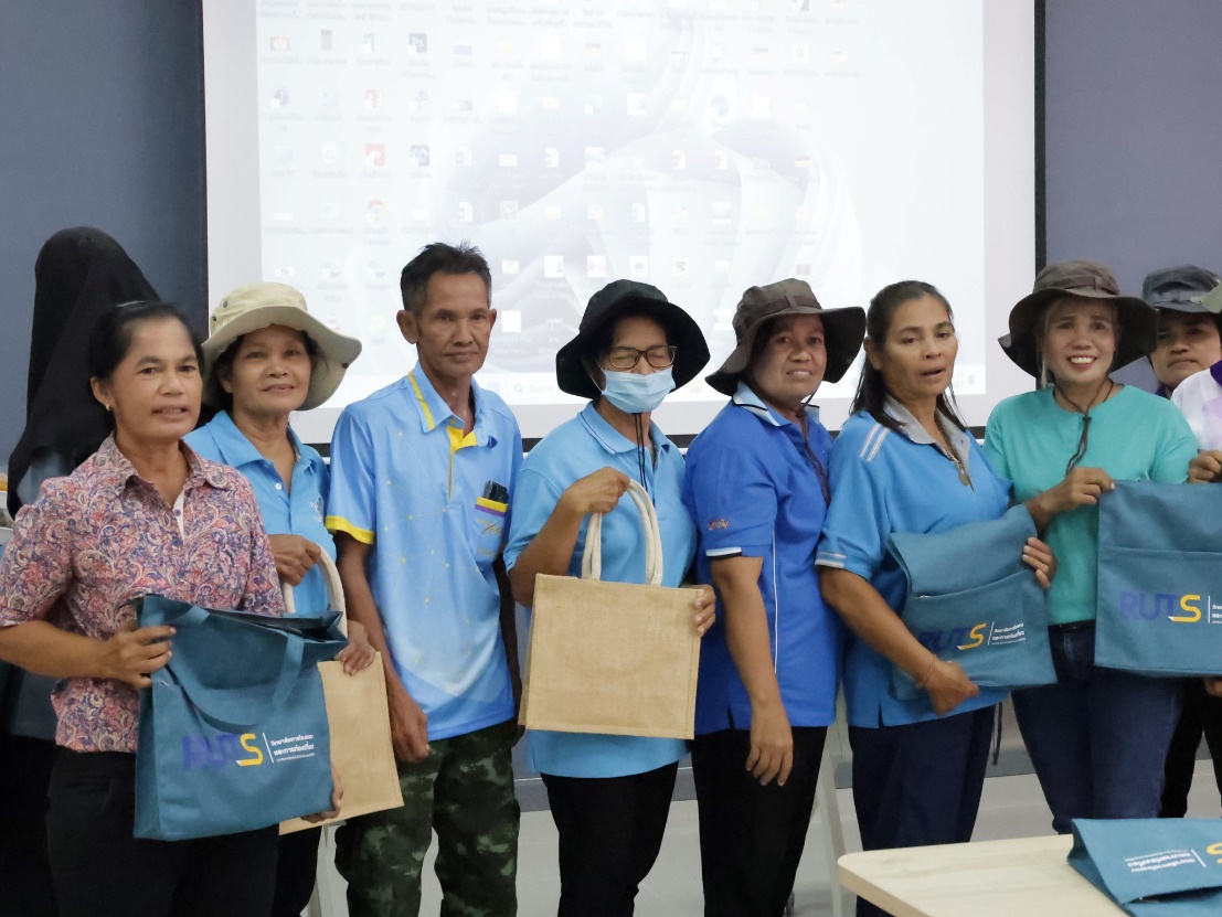 ไม่มีคำอธิบายรูปภาพ